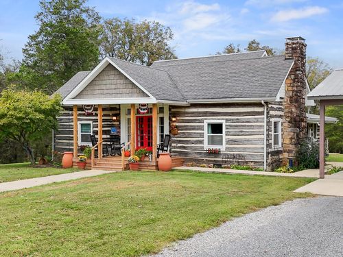 461 Richards Ln, Whitwell, TN, 37397-7662 | Card Image