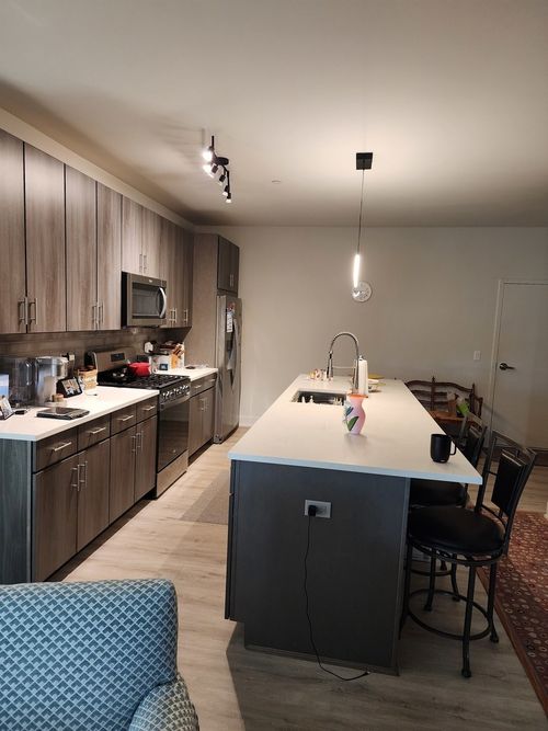 207-5117 Fairview Ave, Downers Grove, IL, 60515-5208 | Card Image