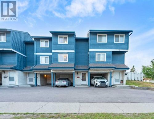 302-919 38 St Ne, Calgary, AB, T2A6E1 | Card Image