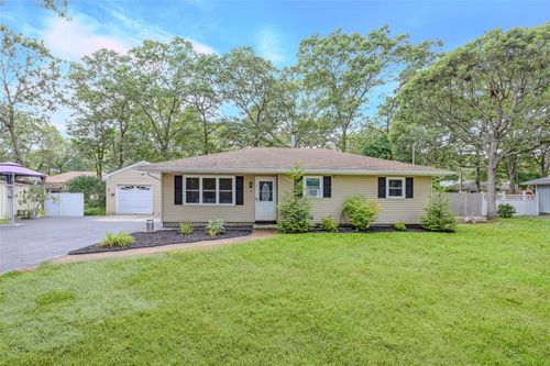 40 Lafayette Ave, Mastic, NY, 11950-2814 | Card Image