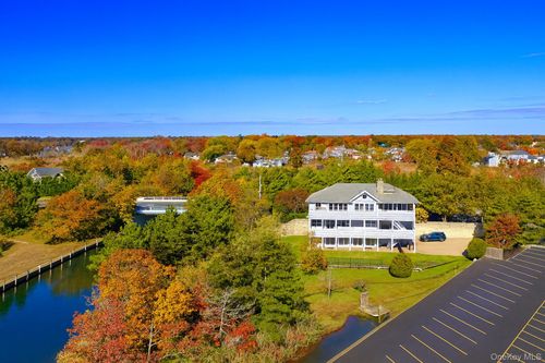 510 Shore Dr, Oakdale, NY, 11769-2030 | Card Image