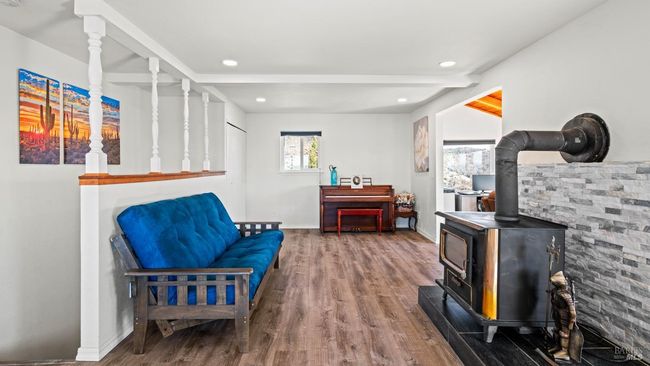 715 Pearl Ct, House other with 3 bedrooms, 3 bathrooms and 6 parking in Glenhaven CA | Image 16
