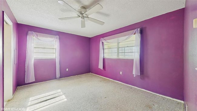 623 - 623 Park Cir, Condo with 2 bedrooms, 2 bathrooms and null parking in BRADENTON FL | Image 11