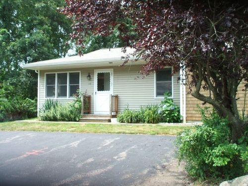 d-19 Castle Rock Dr, Charlestown, RI, 02813-3172 | Card Image