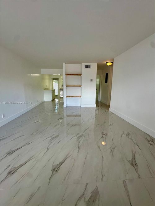 0-1831 Sw 24th St, Fort Lauderdale, FL, 33315-1856 | Card Image