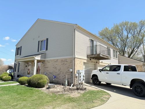 44490 Virginia Ct, Clinton Township, MI, 48038-1068 | Card Image