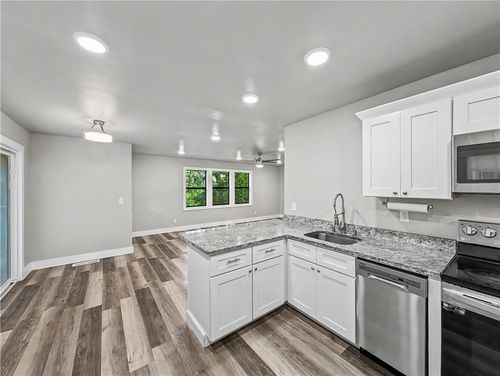 24 Hampstead Ln, Bella Vista, AR, 72714-1813 | Card Image