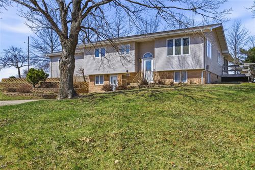 4610 200th St, Deep River, IA, 52222-8517 | Card Image