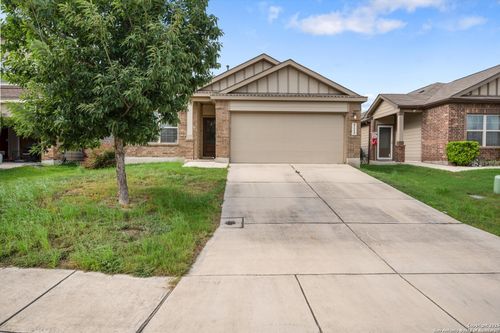 9113 Longhorn Park, Converse, TX, 78109-2816 | Card Image