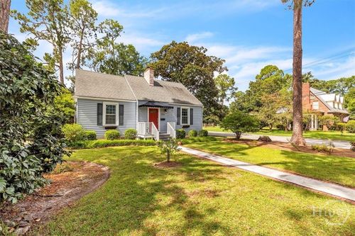701 E 57th St, Savannah, GA, 31405-3627 | Card Image