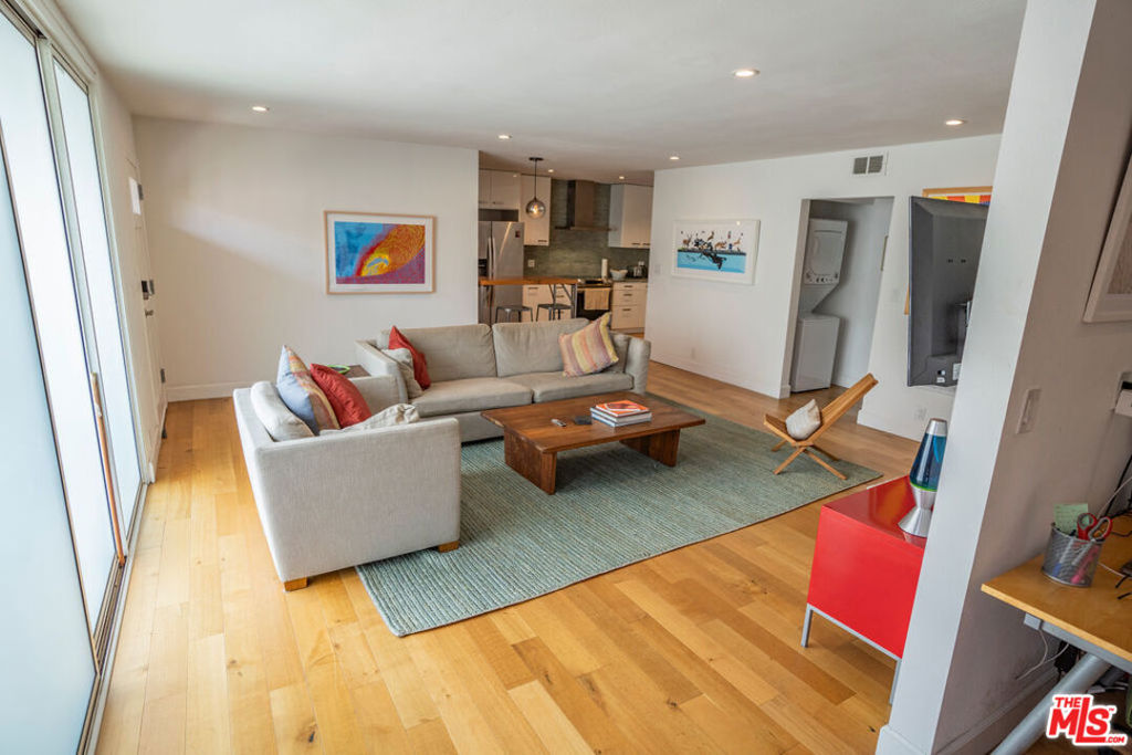 Residential in Playa Del Rey 5