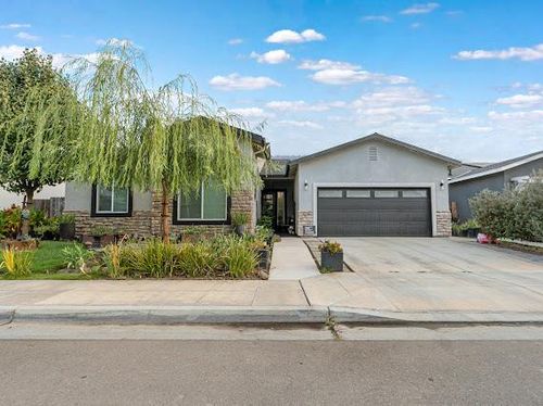 6388 E Fedora Ave, Fresno, CA, 93727-7654 | Card Image