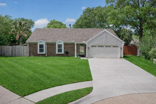 417 Creekmeadow Ln, Lewisville, TX, 75067-6553 | Card Image