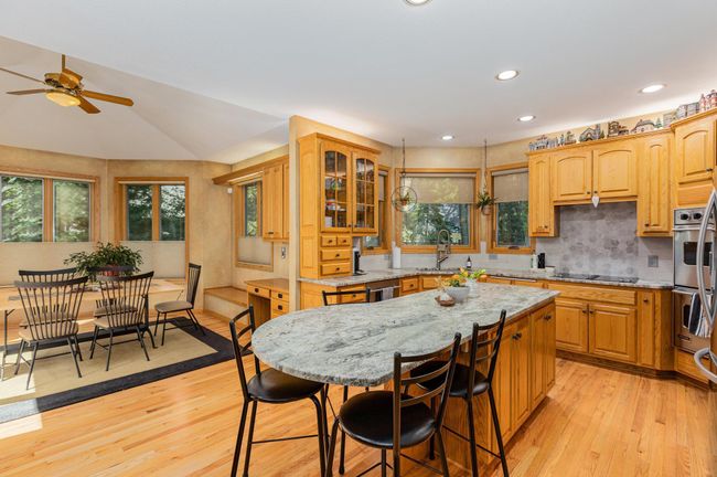 Light Soaked Open Floor Plan - 9316 Yukon Ave S | Image 16
