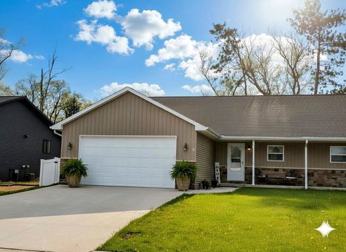 2125 Abbey Road, NEW LONDON, WI, 54961 | Card Image