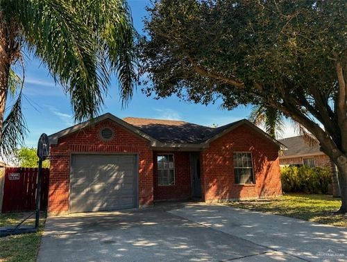 2924 N Brenda Street N, Edinburg, TX, 78541 | Card Image