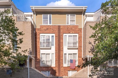 511 Donatello Ave, Charlotte, NC, 28205-4555 | Card Image