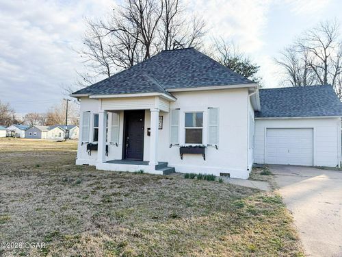 826 Nw J Street, Miami, OK, 74354 | Card Image