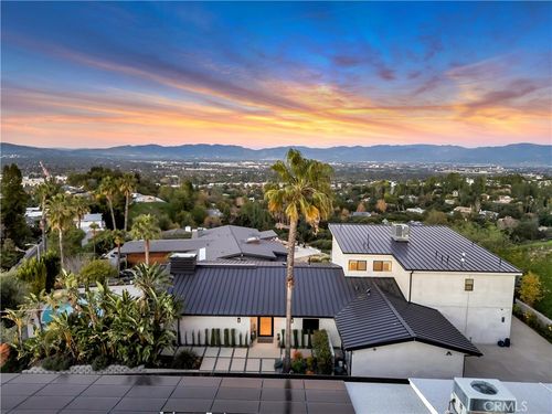 4326 Coronet Dr, Encino, CA, 91316-4324 | Card Image