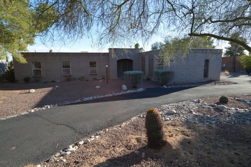 7722 E Knollwood Cir, Tucson, AZ, 85750-2325 | Card Image