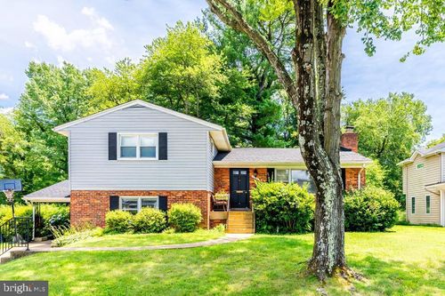 7107 Sea Cliff Rd, MCLEAN, VA, 22101-5031 | Card Image