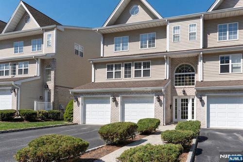 30 Mountain Ave, Paterson, NJ, 07501-3387 | Card Image