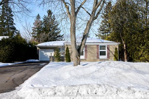 6 Westdale Ave, Nepean, ON, K2H5J3 | Card Image