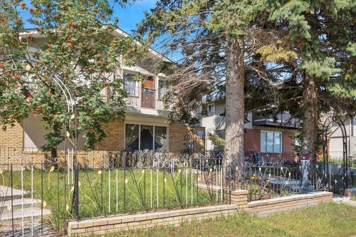 2025 40 St Se, Calgary, AB, T2B1B6 | Card Image