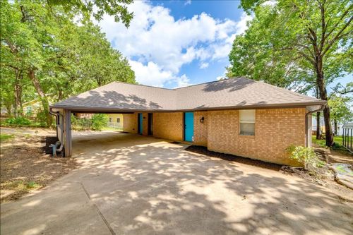 828 Oak Landing Cir, Kemp, TX, 75143 | Card Image