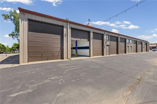 29230 W 83rd St, De Soto, KS, 66018 | Card Image