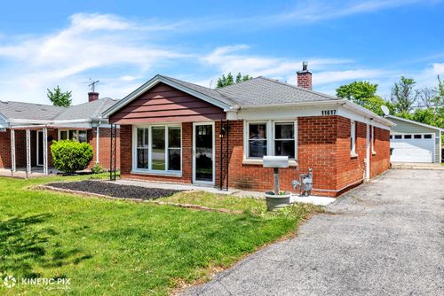 11617 S Kedzie Ave, Merrionette Park, IL, 60803-5858 | Card Image
