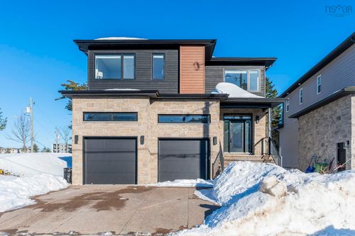 72 Bristolton Ave, Bedford, NS, B4B0Z7 | Card Image