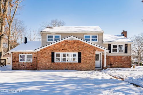 70 Oak Ridge Pkwy, Toms River, NJ, 08755-5163 | Card Image