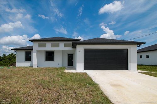 943 Commodore St, Lehigh Acres, FL, 33974-4550 | Card Image