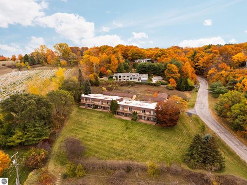 246 Peninsula Hills Dr, Traverse City, MI, 49686-1663 | Card Image