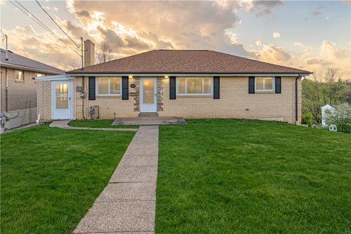 583 Hillcrest Ave, Stowe Twp, PA, 15136 | Card Image