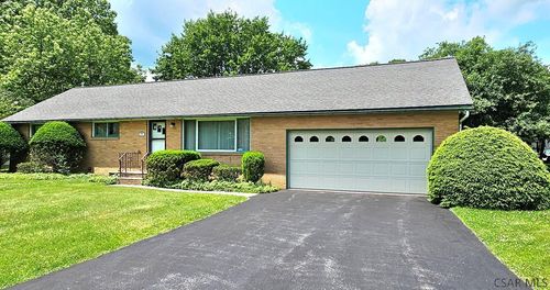 136 Martha Ln, Johnstown, PA, 15905-5712 | Card Image