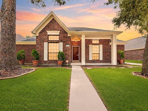 6123 Old Farmhouse Ln, Katy, TX, 77449-5234 | Card Image