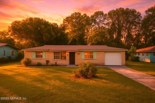 4504 Lincrest Dr S, JACKSONVILLE, FL, 32208-1951 | Card Image