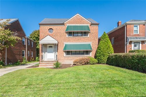 13525 Cedar Rd, University Heights, OH, 44118-2637 | Card Image