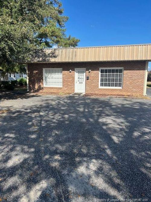 315 E 20th St, Lumberton, NC, 28358-3949 | Card Image