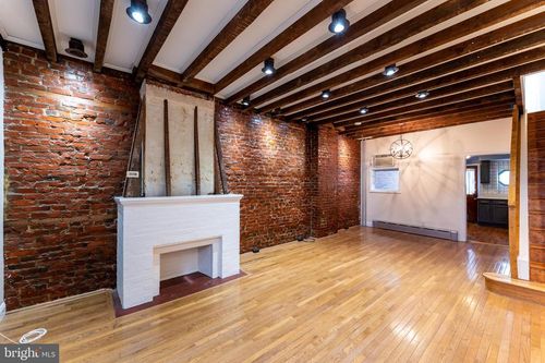 2216 Cedar St, PHILADELPHIA, PA, 19125-2932 | Card Image