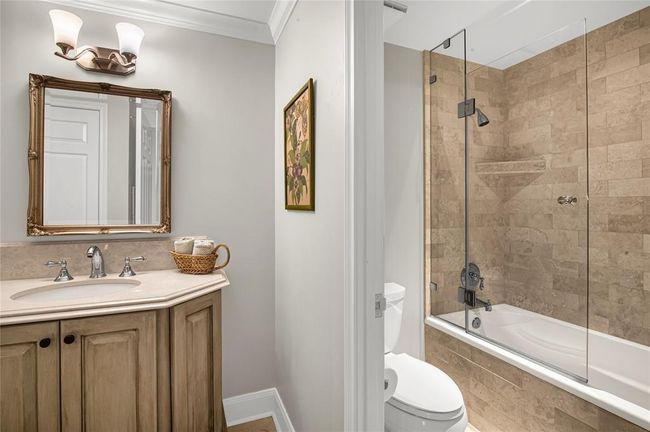 UNIT-1206 - 1111 Bering Dr, Condo with 2 bedrooms, 2 bathrooms and 2 parking in Houston TX | Image 37