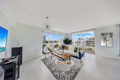 801-1688 West Ave, Miami Beach, FL, 33139 | Card Image