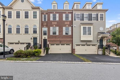 84 Parkview Cir, WAYNE, PA, 19087-4188 | Card Image