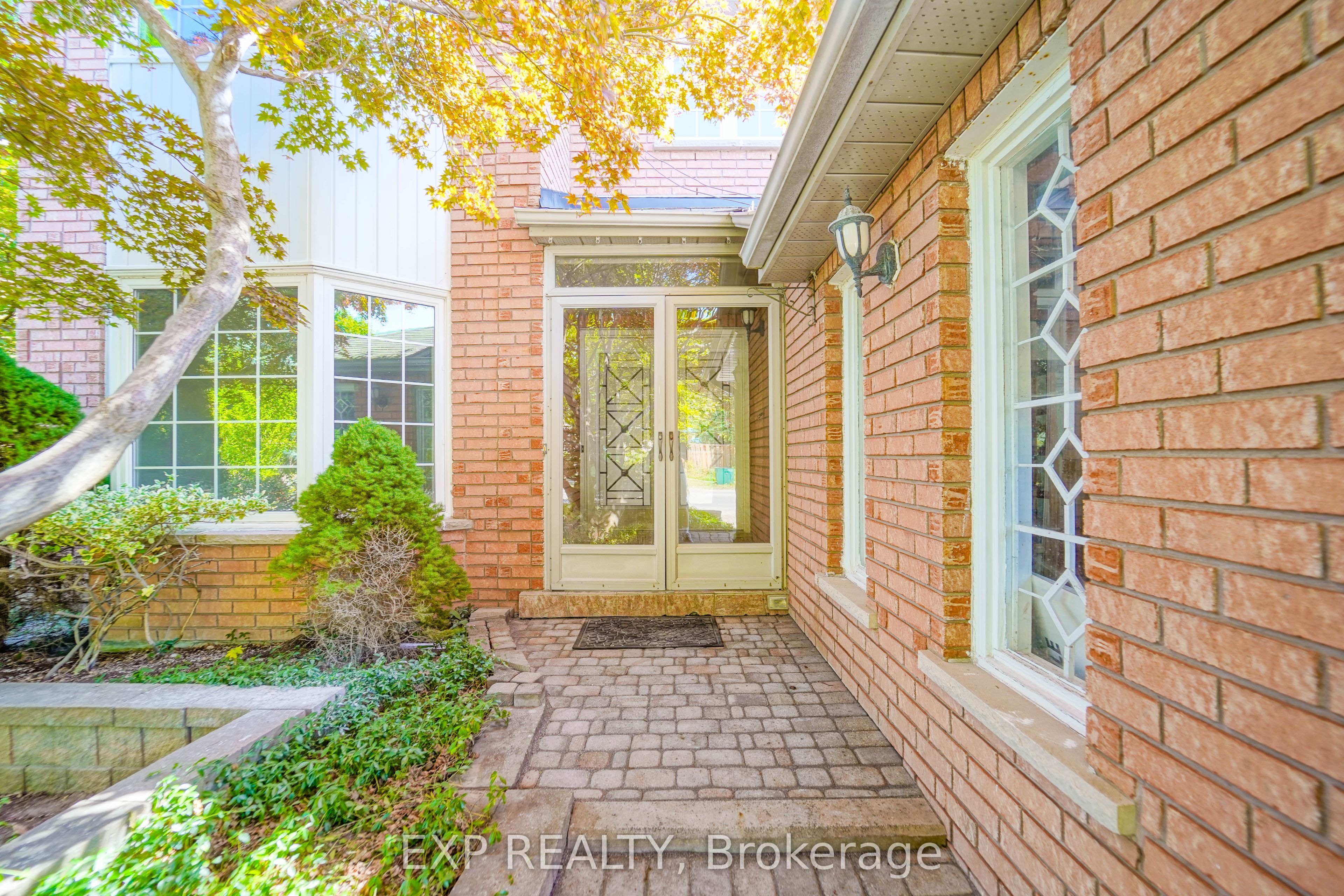 Residential Lease in Newmarket 2