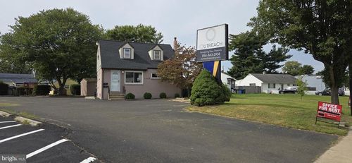 1303 Veterans Hwy, BRISTOL, PA, 19007-2514 | Card Image