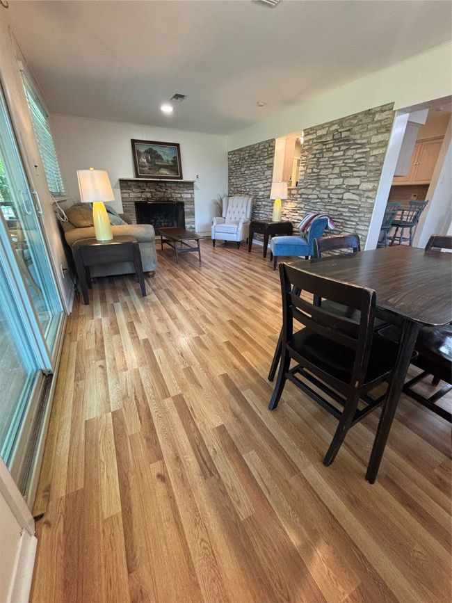 3205 Whites Dr, House other with 4 bedrooms, 2 bathrooms and 4 parking in Austin TX | Image 5
