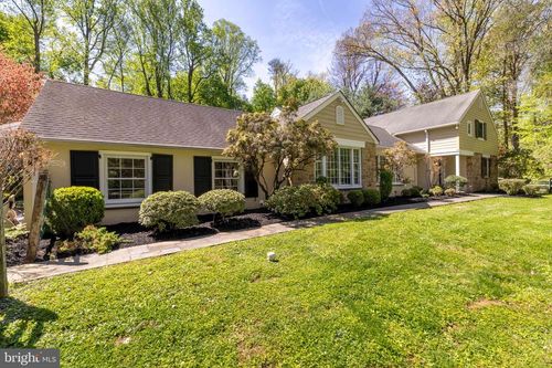 904 Andorra Rd, LAFAYETTE HILL, PA, 19444-1704 | Card Image