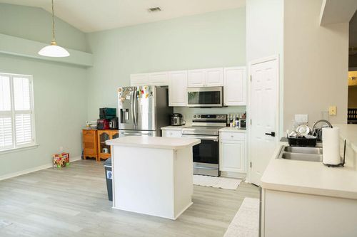1955 Reserve Blvd, Gulf Breeze, FL, 32563-7018 | Card Image